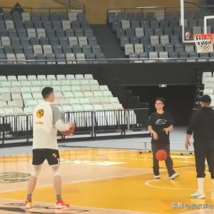 球速体育-胡金秋重返俱乐部训练引热议！王博：必须强制让他休息几天